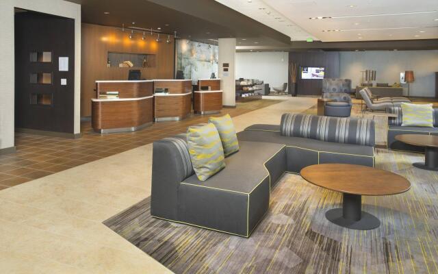 Courtyard by Marriott Redwood City