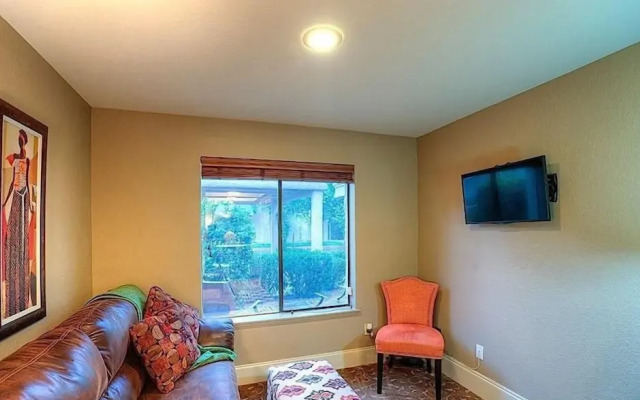 Continental Gardens By Signature Vacation Rentals