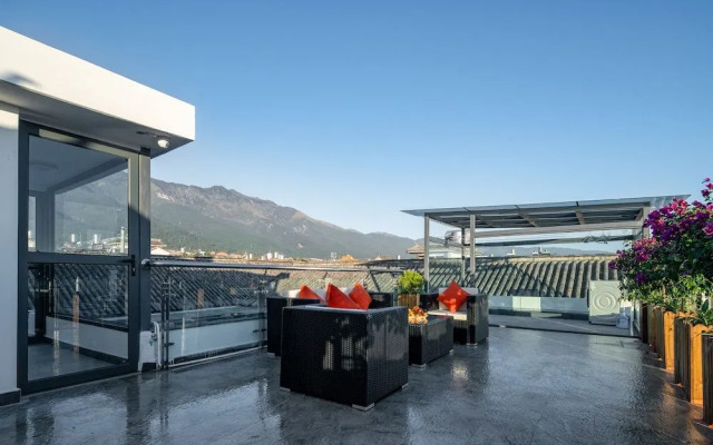 Dali T Hotel