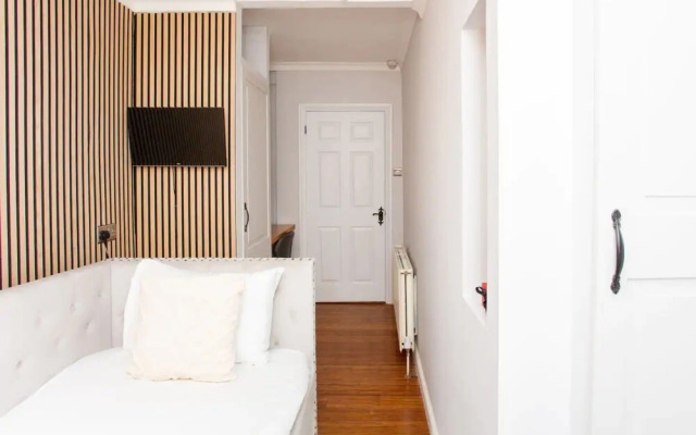 Stylish 2 Bedroom Apartment Near Regents Park