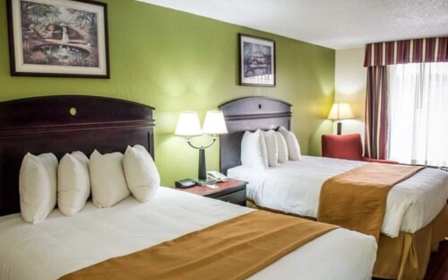 Quality Inn Chipley I-10 at Exit 120