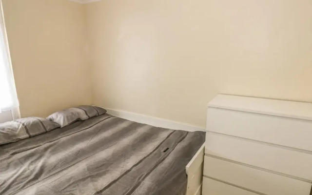 Charming 3-bed Chalet in Kidwelly