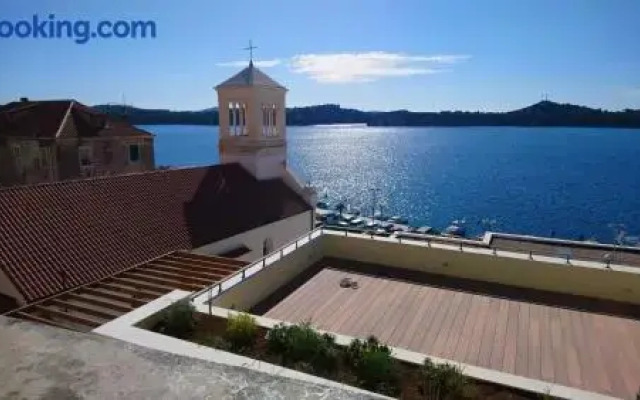 Studio Apartment Portal