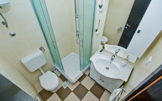 Apartments Nina Hvar town