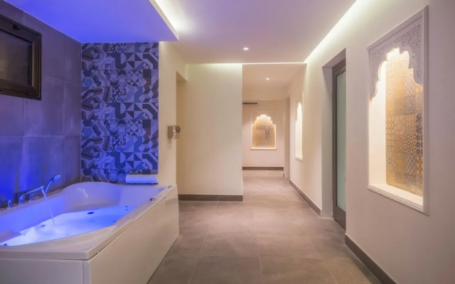 Address Palace Hotel Apartments