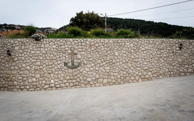 Nada- sea View - A2 - Crveni