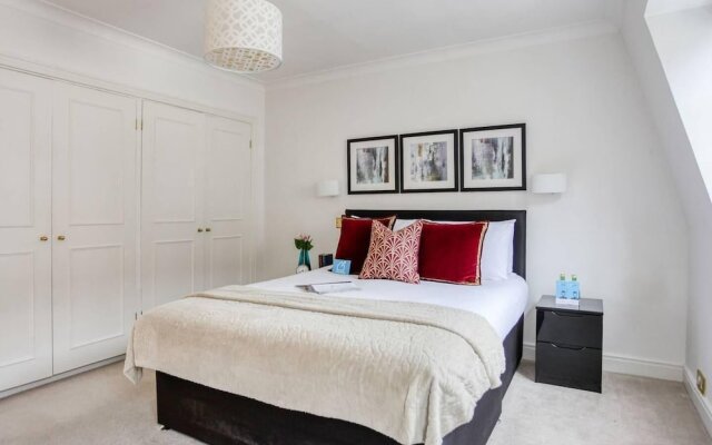 Bright and Cosy 3BR Mews House