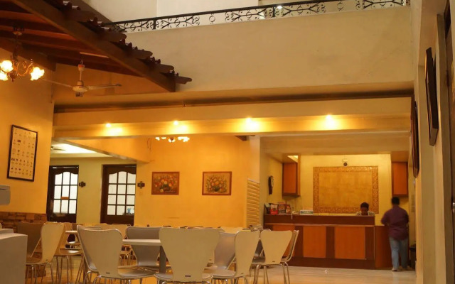 El Rico Suites