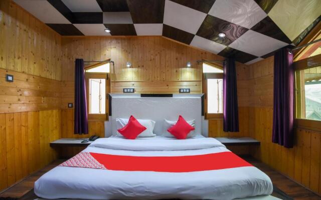 OYO 66476 Hotel Divine Kashmir
