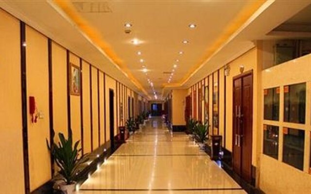 B-energy Hotel - Yichun