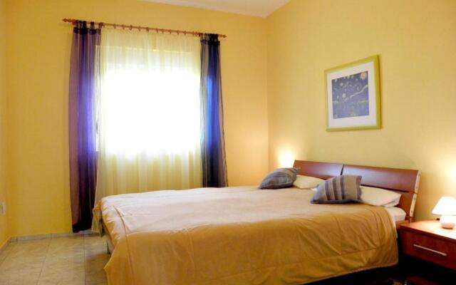 Apartments Gorda - 50m from beach