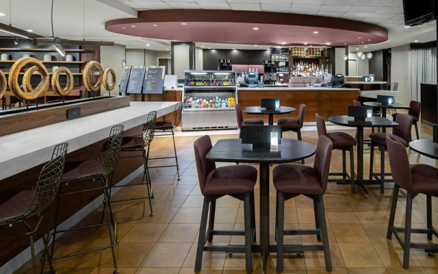 Courtyard by Marriott Pasadena/Old Town