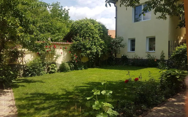 Apartament Teilor