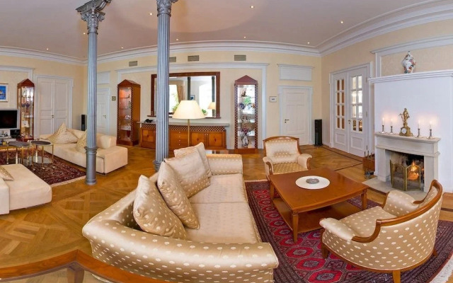 Jagdschloss Baden-Baden Park-Hotel & Spa GmbH