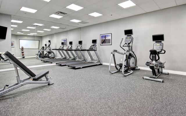 Holiday Inn & Suites Windsor Ambassador Bridge by IHG