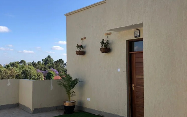 Lux Suites Coralway Apartment Langata
