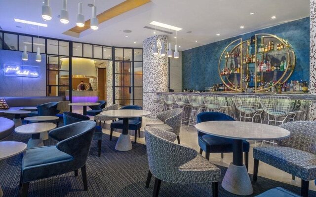 OPUS Hotel Vancouver