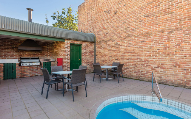 Adina Serviced Apartments Canberra Kingston
