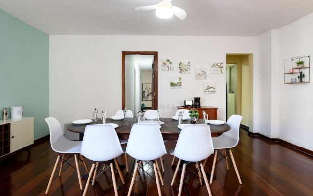 Apartment Near The Subway With 2 Balconies