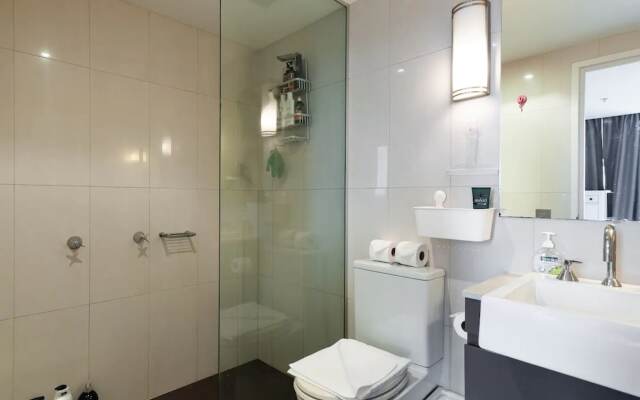 Spacious 2 Bedroom Flat In Wolli Creek