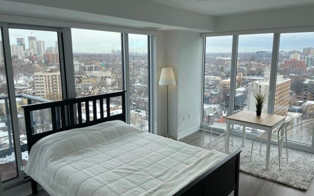 Waterfront York Suites