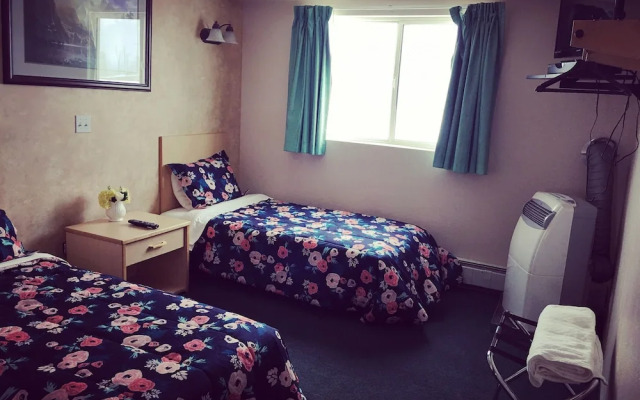 Windbreak Hotel