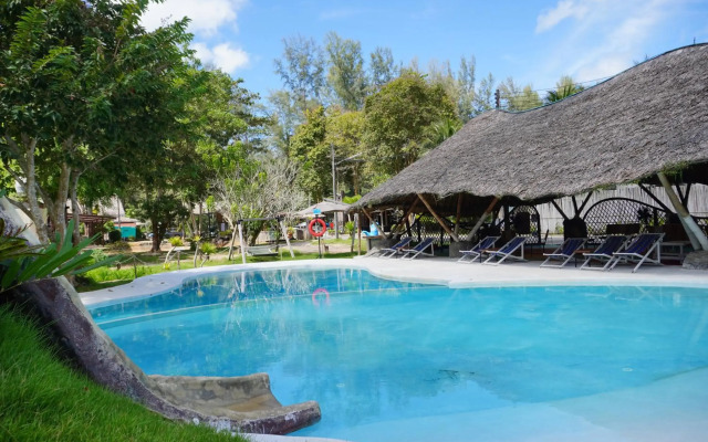 Dugong Village-Green Hotel