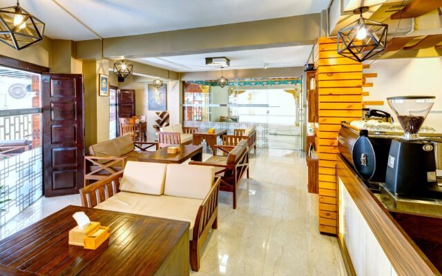 Hotel Lotus Gems