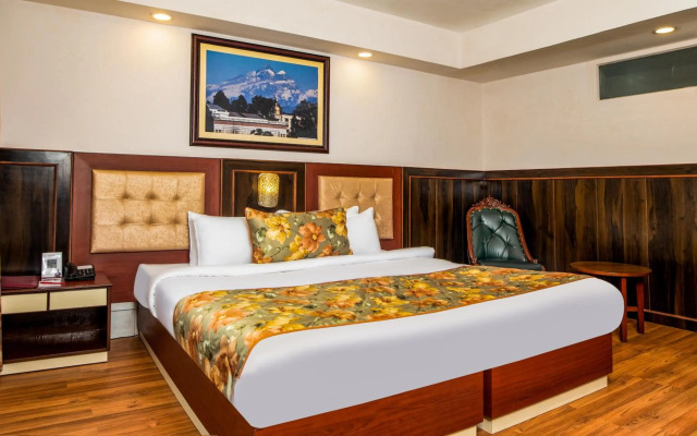 Summit Oakden Resort Mall Road