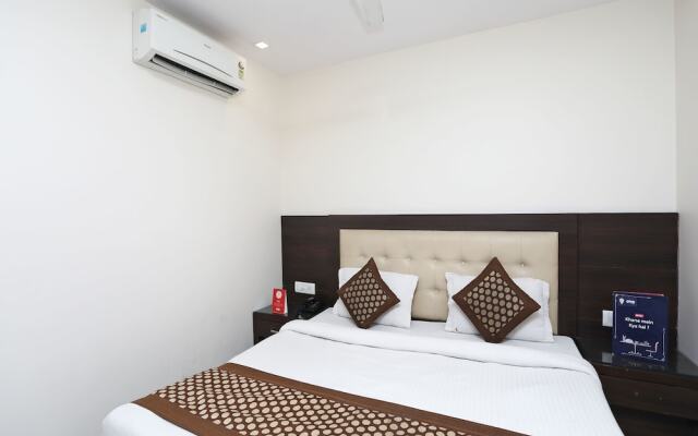 OYO 14687 Hotel Avtar