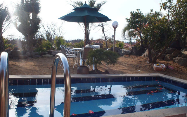 PalmValley Pool Villa Resort