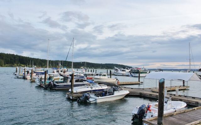 Lopez Islander Resort