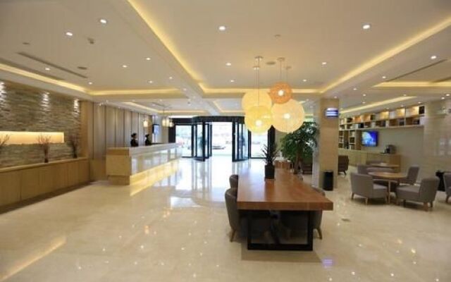 All Seasons Hotel