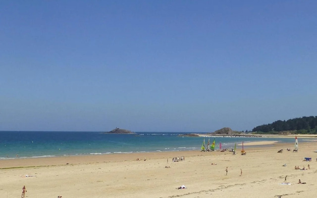 Chalet Near Cap Frehel With Coastal Views