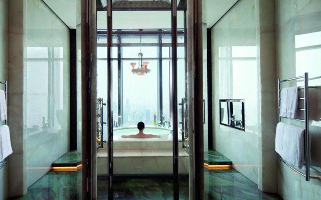 The Ritz-Carlton Shanghai, Pudong