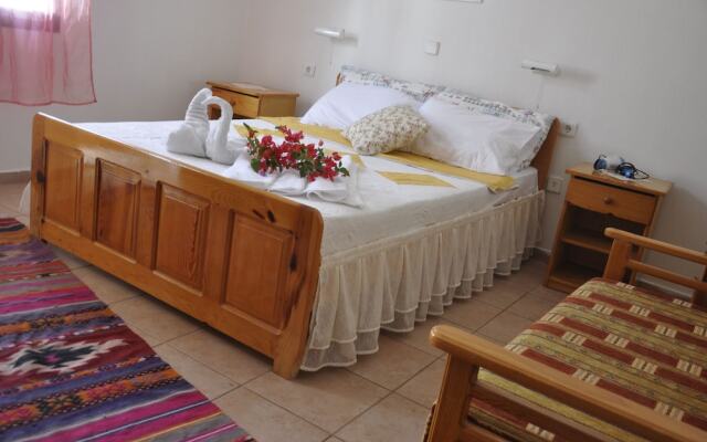 Dalyando Hotel