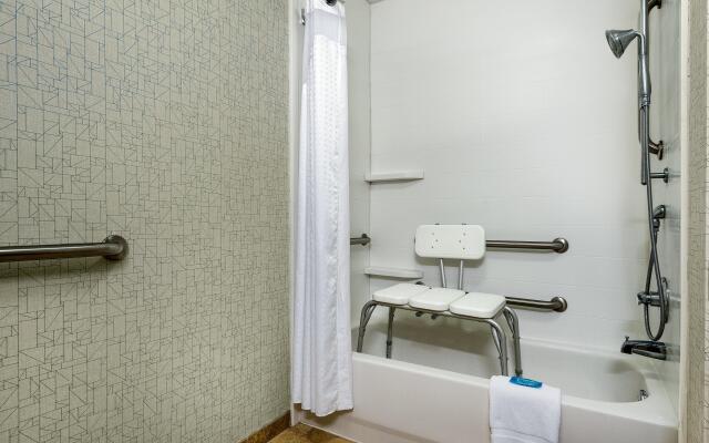 Holiday Inn Express & Suites Grenada by IHG