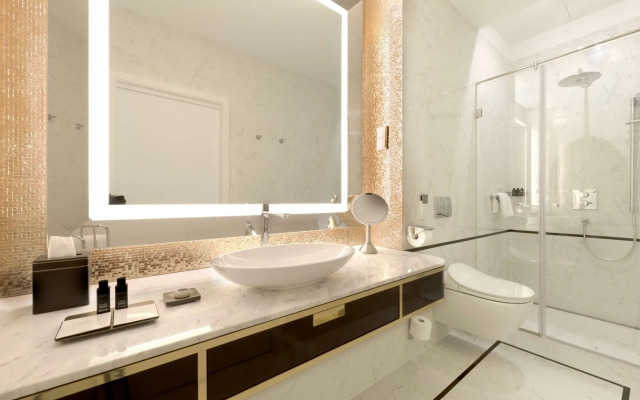 Párisi Udvar Hotel Budapest, part of Hyatt