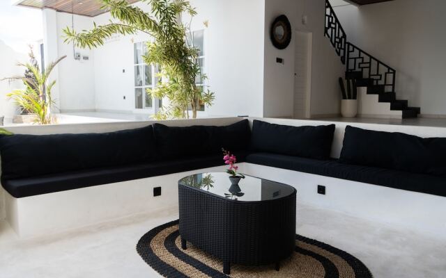 Santorini Luxury Villa