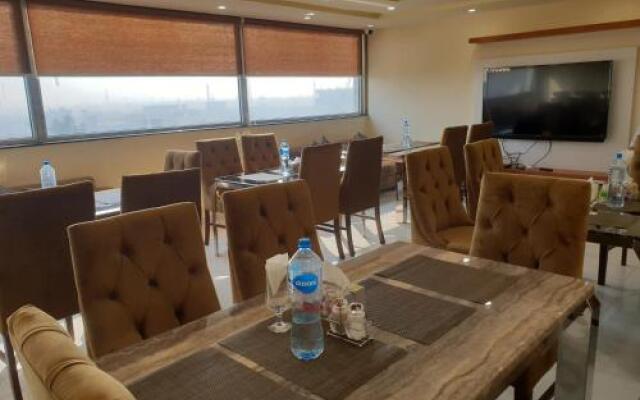 Avalon Executive Suites Hotel
