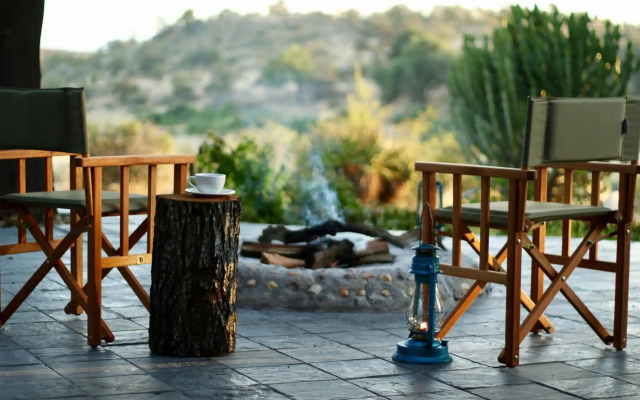 Ivory Wilderness River Rock Lodge