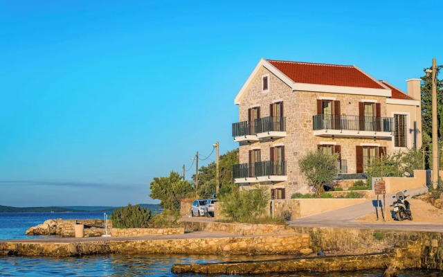 Sea front Villa Draga - infinity pool