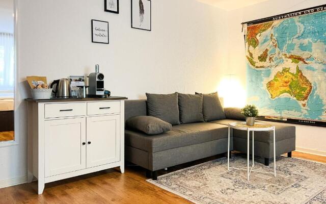 Modern Room with Netflix in Porta Westfalica
