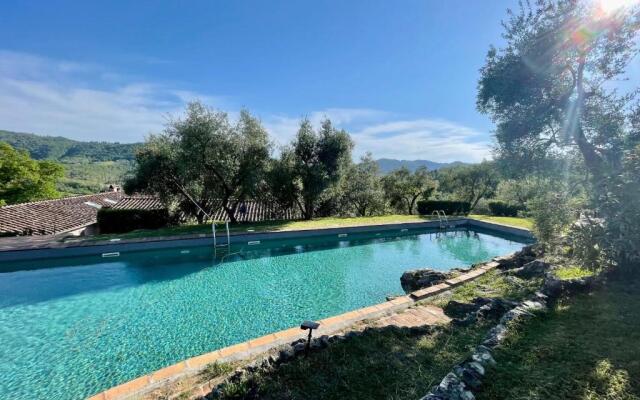 ALTIDO Country 2 BR Villa with Olive Garden and Pool