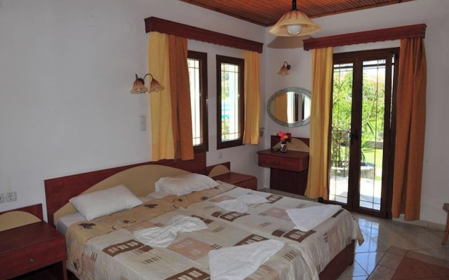 A Spacious and Bright Studio With Balcony No1111