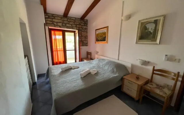 Charming Home With Pool in Barbariga