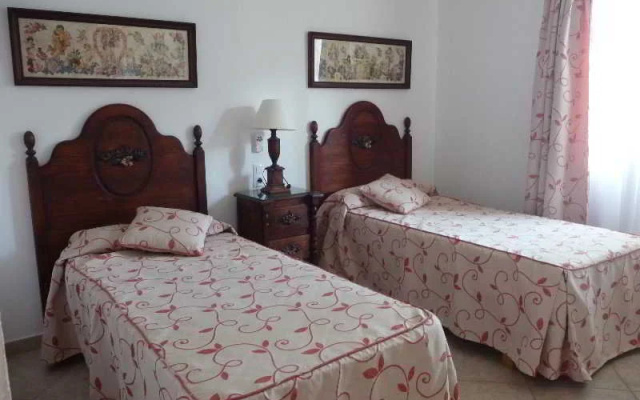 Villas Geisan - Hotel in Ciudadela de Menorca - Photo 4