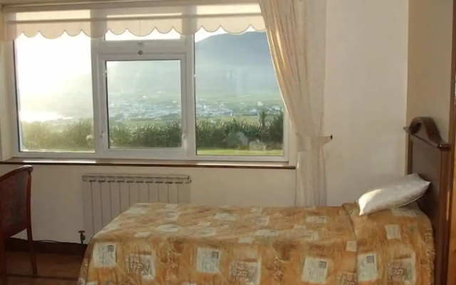 West Coast House B&B