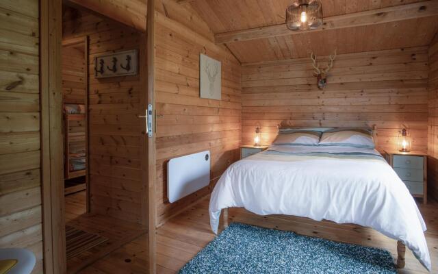 The Lodge At Sheepswalk Farm - 2 Bedroom Lodge - Stepaside