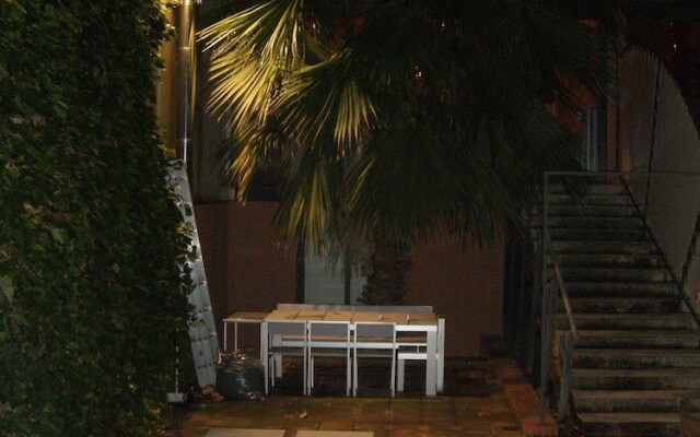 Casa con piscina y BBQ en centro ciudad